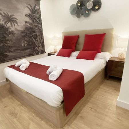 Miramar Luxurious Flat, 3 Double Rooms, Free Parking, Terrace, Completely New San Sebastián Exterior foto